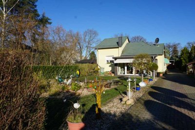 Gemütliches EFH mit Wintergarten und großer Werkstatt