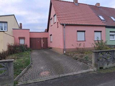 Solide Doppelhaushälfte in ruhiger Siedlungslage von Mansfeld zu verkaufen
