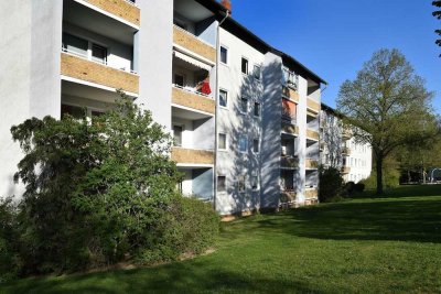 Singles aufgepasst! Niedliche Wohnung in zentraler Lage! // 1.OG links