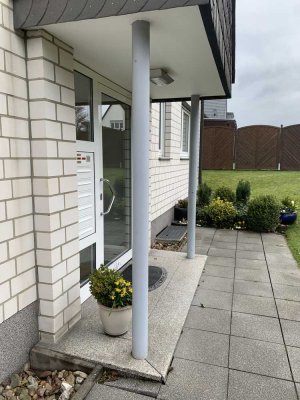 Jöllenbeck: Helle, sehr schöne 3-Zimmer Maisonette-DG-Wohnung