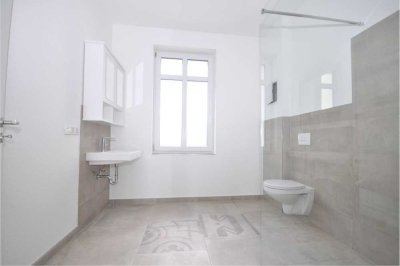 Komfort Duschbad mit modernisierten 2 Zimmer und Balkon
