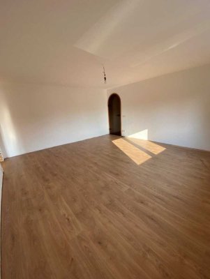 Schöne und vollständig renovierte 4-Raum-Wohnung in Jüterbog