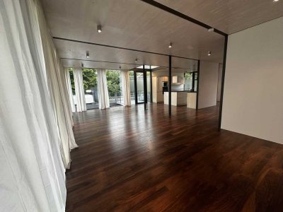Moderne, helle Wohnung mit viereinhalb Zimmern sowie Balkon und Einbauküche in Stetten