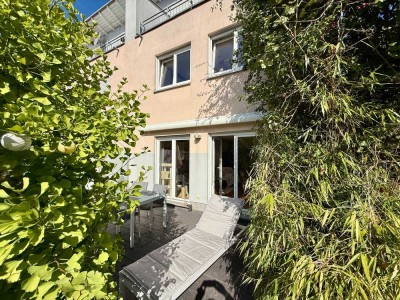 Vielseitiges Reihenendhaus mit großem Garten und sonnigem Balkon am Riedberg