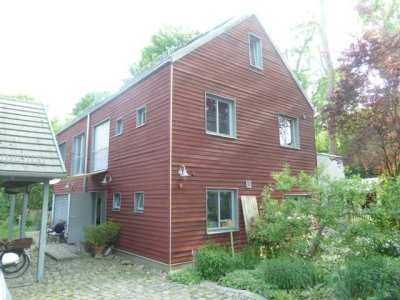 Familienfreundliches Architektenhaus mit Wasserzugang und eigener Parzelle am Wasser in Zeuthen!