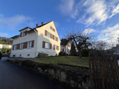 Zweifamilienhaus mit Renovierungspotential