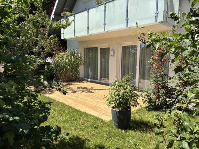 Barrierefreie großzügige Einraumwohnung mit Terrasse teilmöbliert