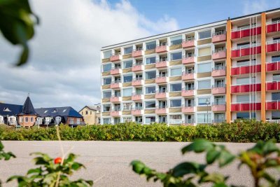 Großzügig geschnittene 3 Zimmer Ferienwohnung ( genehmigt) am Strand, m. Meerblick und Garage
