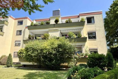 Mit großer Terrasse, Kamin und Garage