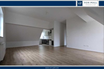 Gemütliche Wohnung mit großem Wohnzimmer und Balkon
