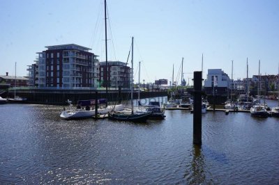 Hafenglück: Exquisite 4-Zimmer-Ferienwohnung mit Garten am Yachthafen in Cuxhaven Zentrum!