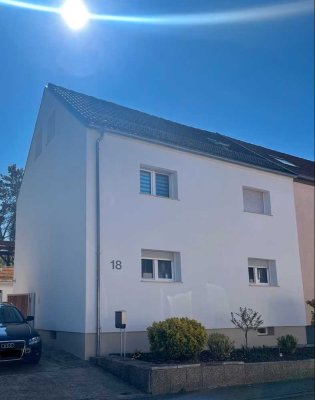 Charmante Doppelhaushälfte in Östringen