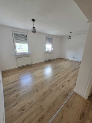 3-Zimmer Whg. 94m2 + 2 Stellplätze