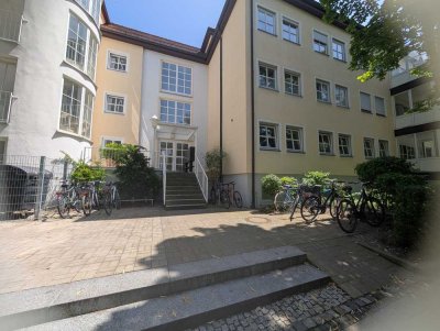 Stilvolle Erdgeschosswohnung im Grünen mit Top-Anbindung!
