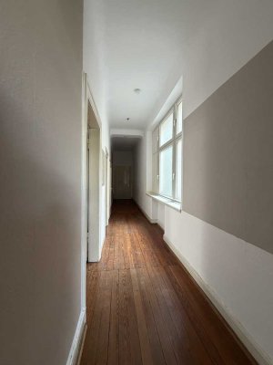 Duisburg Neudorf: 3 ZimmerAltbauwohnung