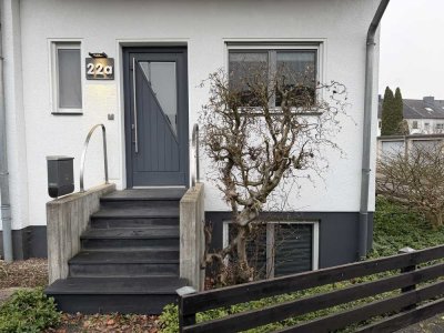 Charmantes Einfamilienhaus mit Garten, Terrasse und Balkon in begehrter Lage von Paffrath