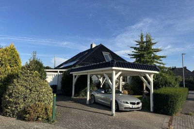 ***Geräumig, gemütlich mit Garten***