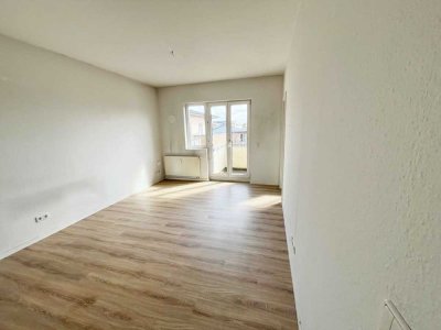 Alltagstaugliche 3-Zimmer-Wohnung mit Balkon in Schwerin von Privat