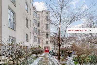 IMMOBERLIN.DE -  Charmante Altbauwohnung   mit Westbalkon  in Top Kiezlage