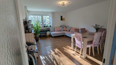 Voll möblierte 4-Zimmer-Wohnung mit Balkon in Bogenhausen