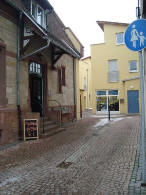 Charmante 2-Zimmer-Wohnung mit Balkon – mitten in Eppelheim – 219.000 €