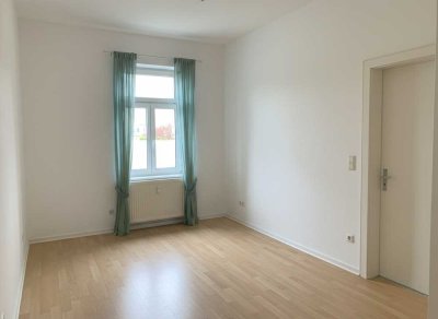 7442 - Gemütliche 2-Zimmerwohnung mit EBK in ruhiger Hinterhauslage!