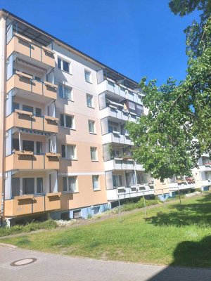 Schöne 2-Raum Wohnung mit Balkon in der Südstadt