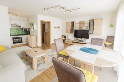 Helle 2-Zimmer Wohnung mit Balkon, Inventar und vielen Extras in Schopfheim