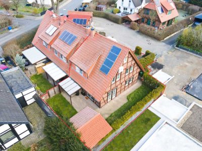 Modernes Reihenendhaus im Landhausstil mit Smart-Home, PV-Anlage und vielen Extras