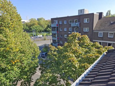 Kapitalanleger aufgepasst! Studentenwohnung (für 3 bis 4 Studenten) nur 3 min. Fussweg zur Uni