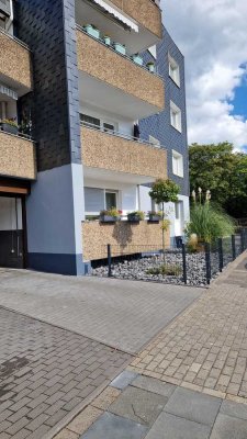 Vollständig renovierte 3,5-Zimmer-Wohnung mit Balkon in Duisburg - Wanheimerort