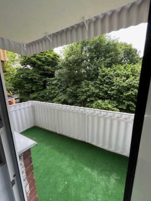Bezahlbare, helle Dreizimmerwohnung mit Balkon
