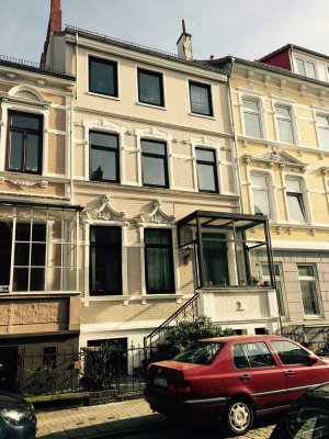 Helle 2 Zimmer Altbauwohnung in Buntentor