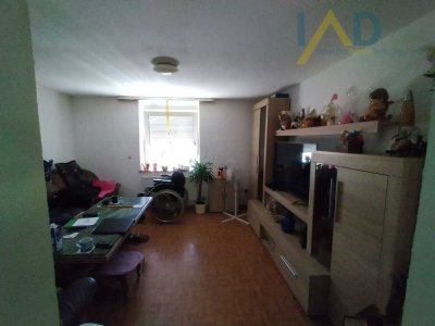 Einfamilienhaus mit großzügigem Baugrundstück