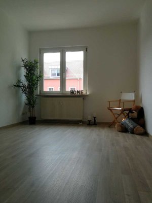 helle 2-Raum-Wohnung in der Johannesvorstadt