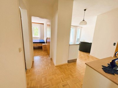 Gepflegte 3-Zimmer-Wohnung mit neuer Einbauküche, Freistellplatz und Loggia in beliebter Wohnlage