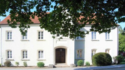 Historisches Stadthaus mit imposantem Flair
Möglichkeit für mehrere Wohnungen 
Im Herzen von Rotth