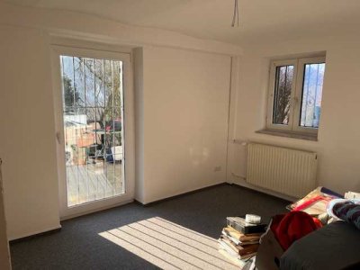 1-5 Zimmer in Höchberg  Wohnung WG geeignet