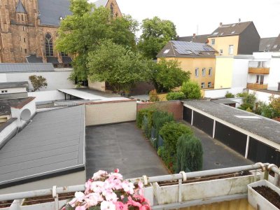 4 Zi-Wohnung mit Garage und Dachterasse in Krefeld-Zentrum