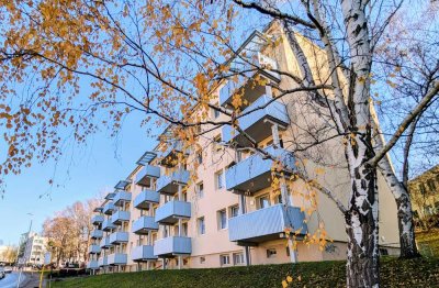 3-Raum-Wohnung mit geräumigen Wohnzimmer für die ganze Familie!