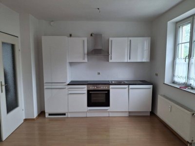 Neu möblierte Küche in gemütlicher 2-Zimmer-Wohnung in ruhiger Wohnlage in Obernberg