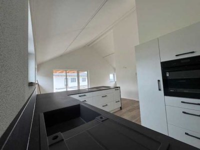 Lichtdurchflutet & charmant: 3-Zimmer-Wohnung mit Balkon und Gartenanteil