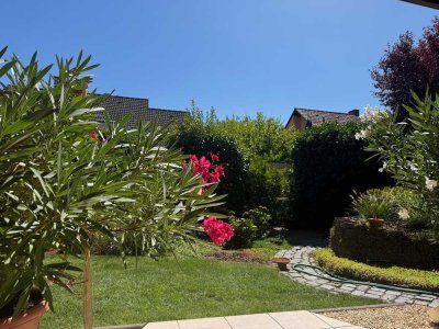 Freistehendes Zweifamilienhaus in ruhiger Stadtrandlage von Worms-Hochheim