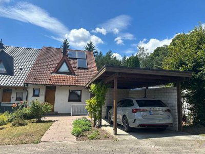Charmantes Reiheneckhaus in Waldrandlage – mit Einliegerwohnung, Wintergarten & großem Garten