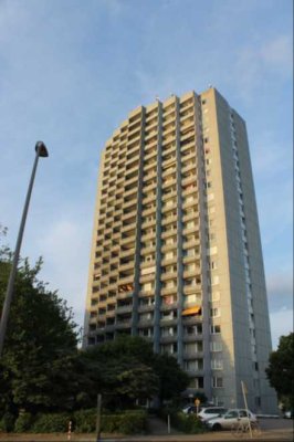 Aachen, zentral gelegene 1-Raum-Wohnung mit Balkon und Weitblick