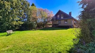 Einfamilienhaus in Nienhagen:  angelegter Garten und große Sonnenterrasse!