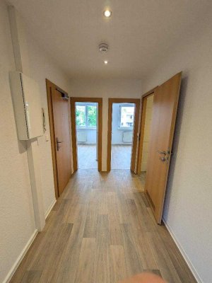 Frisch renovierte 3-Raum-Wohnung mit Balkon
