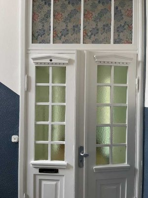 Wohnen im Altbau von 1910 - Hohe Decken, großzügige Räume!