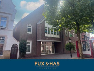 Mitten im Geschehen: renovierte 3-Zimmer-Dachgeschosswohnung in der Fußgängerzone!