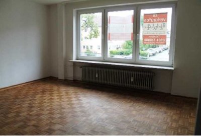 1 ZIMMER-WOHNUNG MIT EINBAUKÜCHE, PARKETT UND KELLER IM BELIEBTEN VORDEREN WESTEN